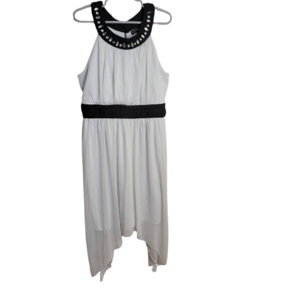 My Michelle Holiday Dress Sleeveless Rhinestone Neckline Black White Size 10 - Picture 3 of 16